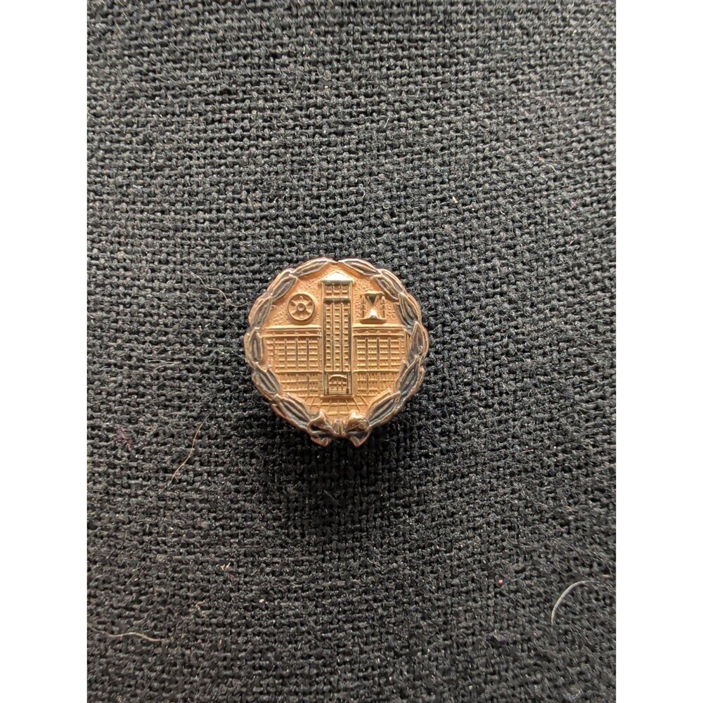 10K SOLID GOLD PIN SEARS AND ROEBUCK HOURGLASS WHEEL WREATH SERVICE PIN 1.8G